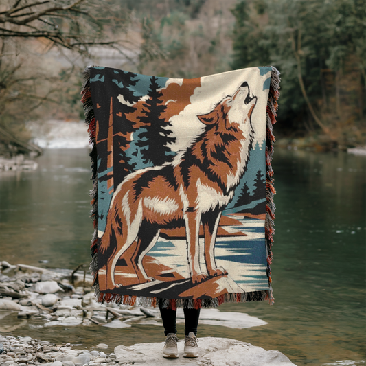 Wolf Howling Mountain Stream Woven Throw Blanket – Nature-Themed Blanket for Outdoor & Wildlife Lovers