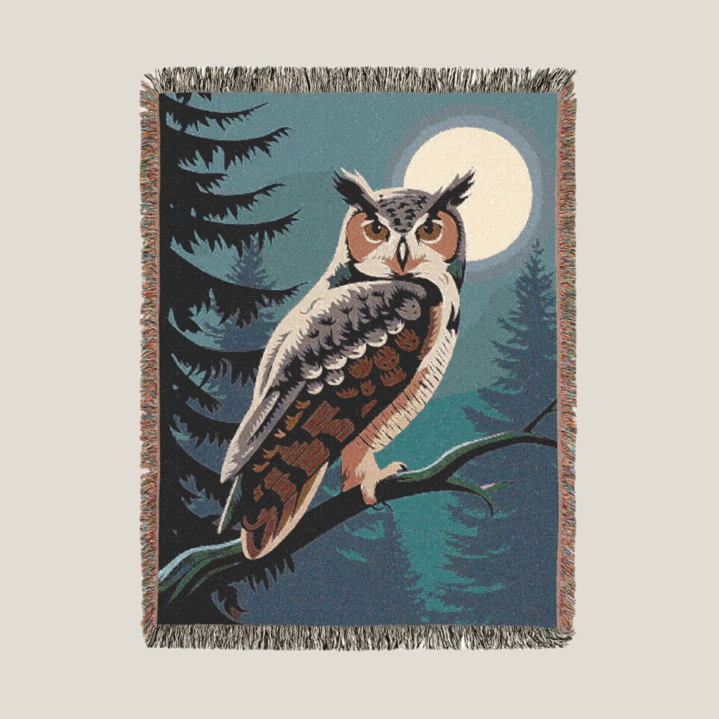 Great Horned Owl Woven Blanket - Cozy Throw Blanket for Nature Lovers