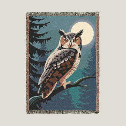 Great Horned Owl Woven Blanket - Cozy Throw Blanket for Nature Lovers